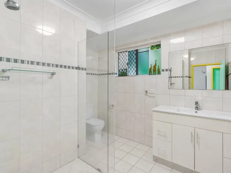 Sixth view of Homely unit listing, 2/22 Nesbit Street, Whitfield QLD 4870