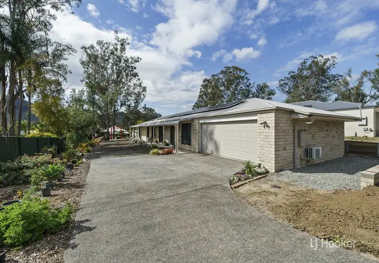 4 Mack Street, Esk QLD 4312