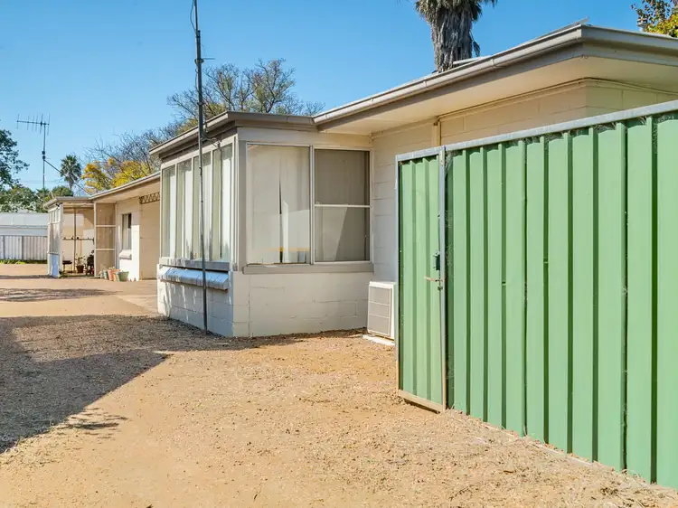 1+2/23 Sixth Avenue, Narromine NSW 2821