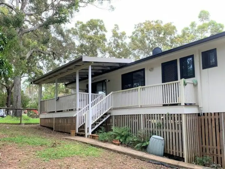 9 PAULA pde, Lamb Island QLD 4184