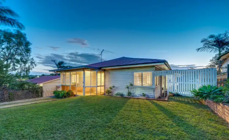 32 Ryena Street, Stafford QLD 4053