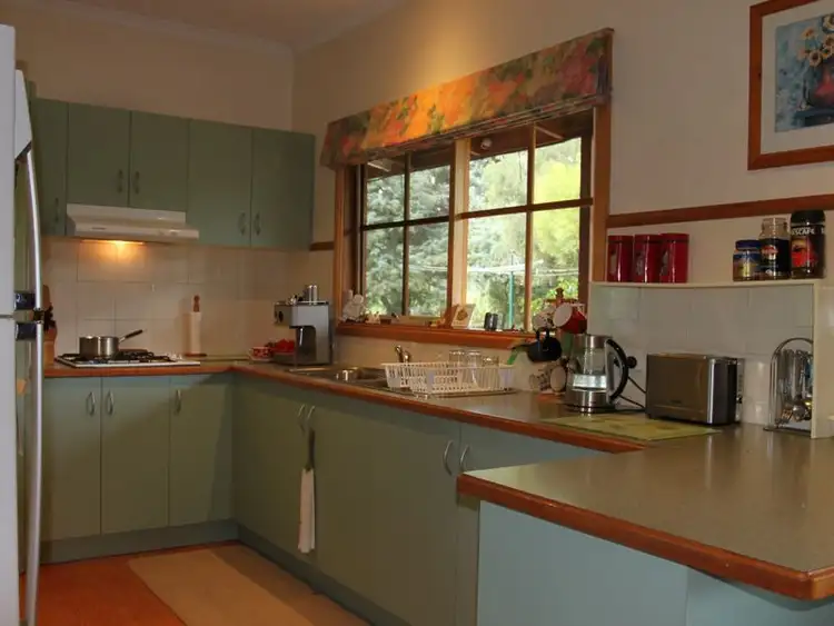 Fifth view of Homely house listing, 22 Jones Close, Alexandra VIC 3714