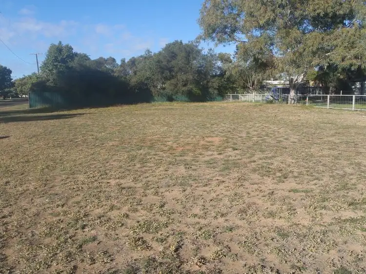 2 Edna Street, Roma QLD 4455