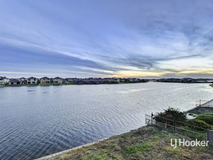 Second view of Homely house listing, 21 Seaview Point, Sanctuary Lakes VIC 3030
