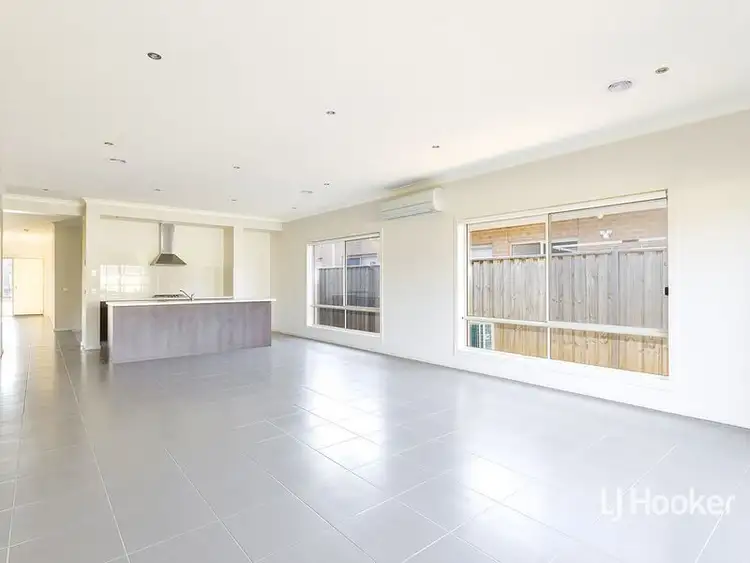 Fourth view of Homely house listing, 12 Seafarer Way, Sanctuary Lakes VIC 3030