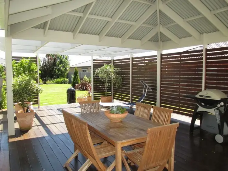 Fifth view of Homely house listing, 22 Kooralbyn Court, Bairnsdale VIC 3875
