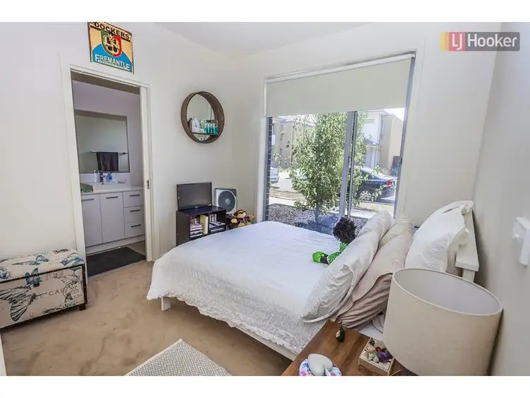 Seventh view of Homely townhouse listing, 5/15 Grattan Cove, Craigieburn VIC 3064