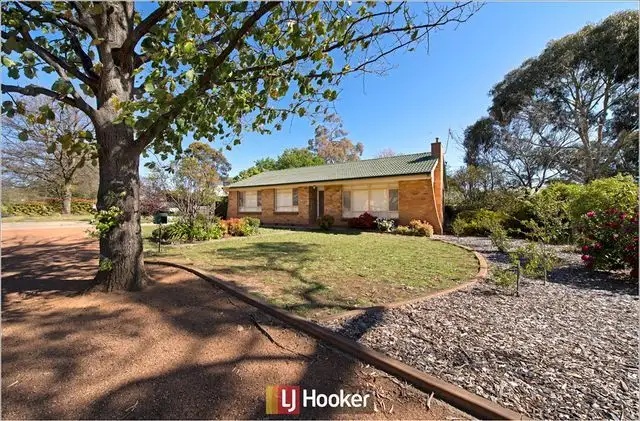 Second view of Homely house listing, 76 Irvine Street, Watson ACT 2602