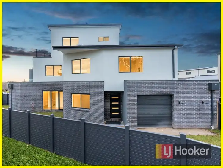 61 Botanic Drive, Pakenham VIC 3810