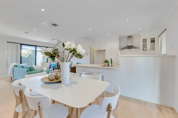 Second view of Homely house listing, 2/22 Chuculba Crescent, Giralang ACT 2617