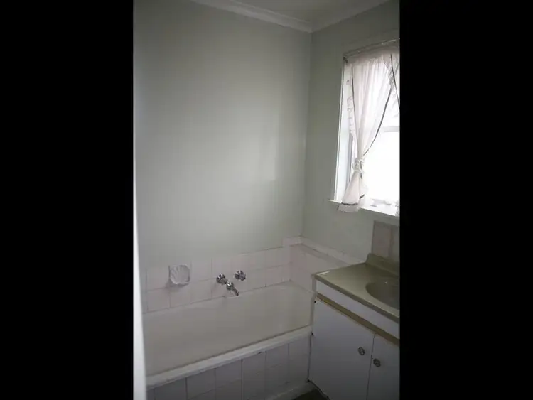 Sixth view of Homely house listing, 29 Cameron Cresent, Bairnsdale VIC 3875