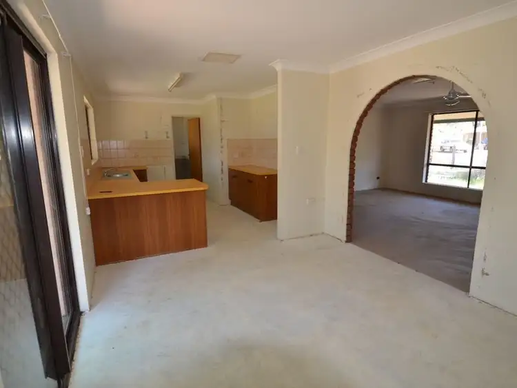 Sixth view of Homely house listing, 1 Amara Court, Alice Springs NT 870