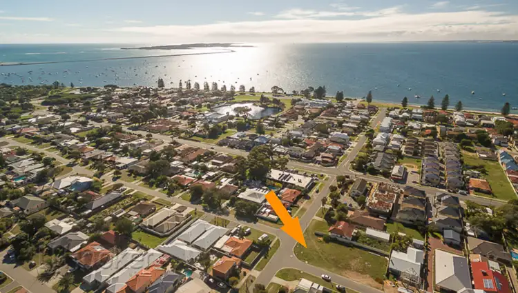 40 Saw Avenue, Rockingham WA 6168
