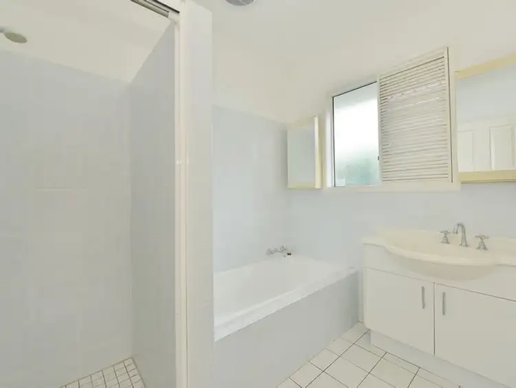 Seventh view of Homely villa listing, 9/87 Macilwraith St, Manoora QLD 4870