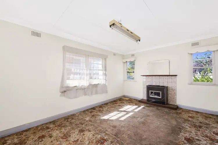Third view of Homely house listing, 6 Hayes Street, Queanbeyan NSW 2620
