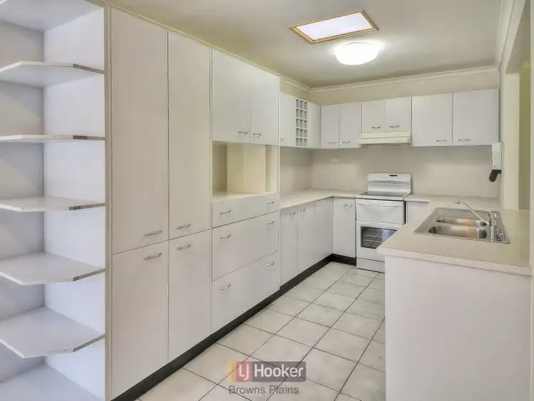 Fourth view of Homely house listing, 6 Piccadilly Court, Browns Plains QLD 4118