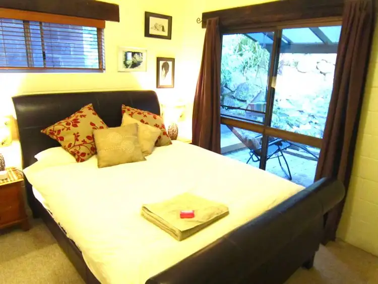 Seventh view of Homely house listing, 4 Namoi Glen, Ocean Shores NSW 2483