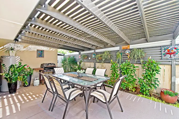 2/16 Wyandra Crescent, Port Macquarie NSW 2444