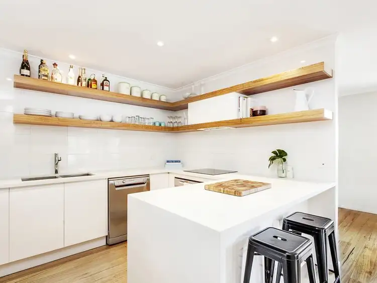 Third view of Homely unit listing, 2/9-15 Oxley Street, Griffith ACT 2603