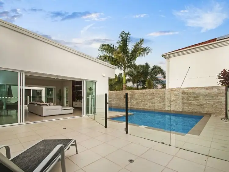24 Oxford Parade, Pelican Waters QLD 4551