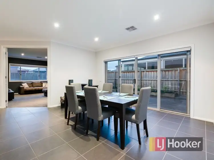 Sixth view of Homely house listing, 6 Silverleaf Crescent, Officer VIC 3809