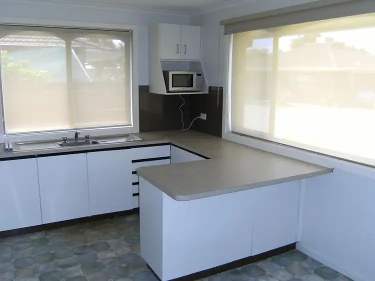 Second view of Homely unit listing, 6/4 Drummond Street, Swan Hill VIC 3585
