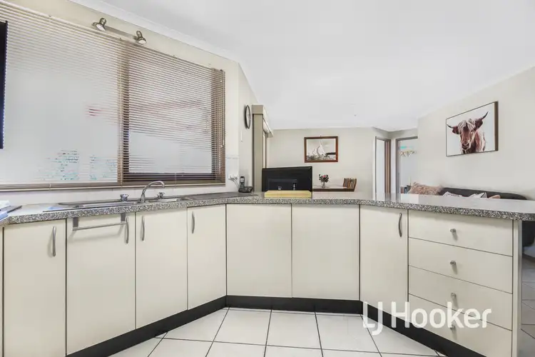 Sixth view of Homely house listing, 17 Justin Circuit, Hampton Park VIC 3976