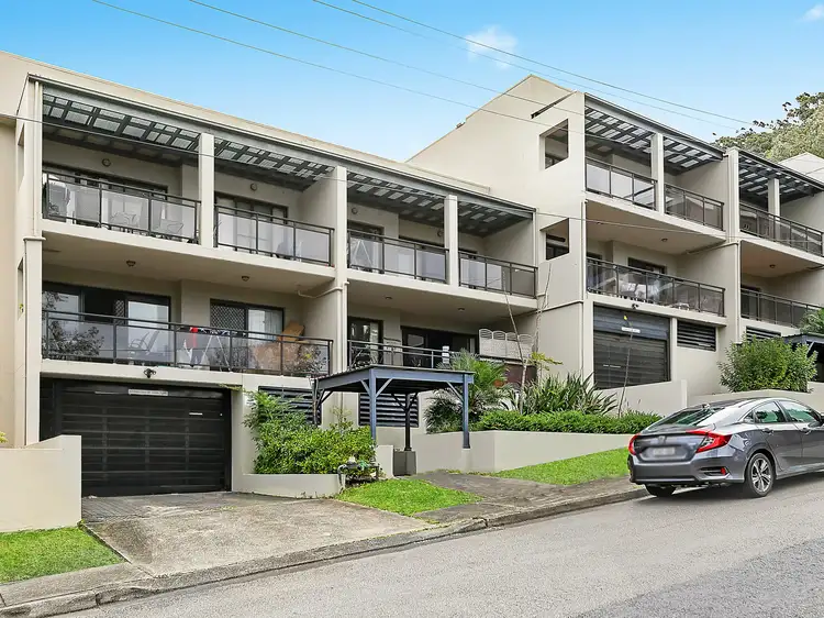 9/61 Donnison Street, Gosford NSW 2250