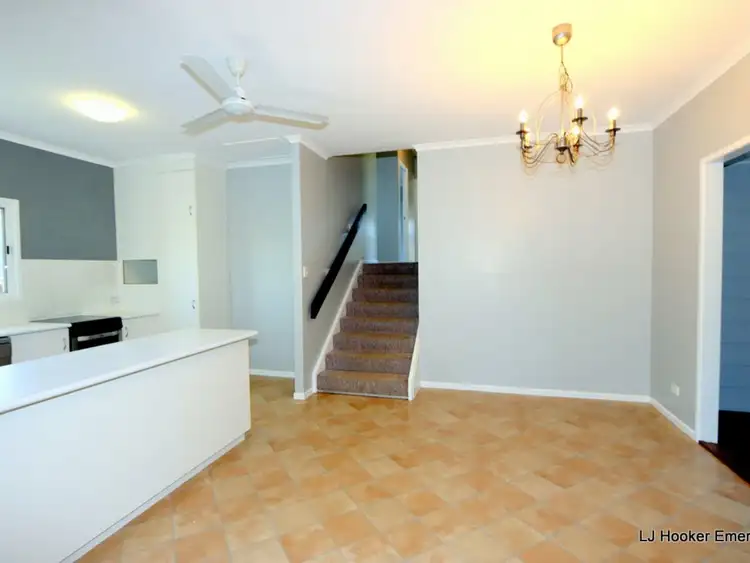 Sixth view of Homely house listing, 27 Colleen Av, Emerald QLD 4720
