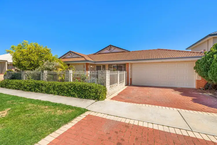 29 Tudor Avenue North, Shelley WA 6148