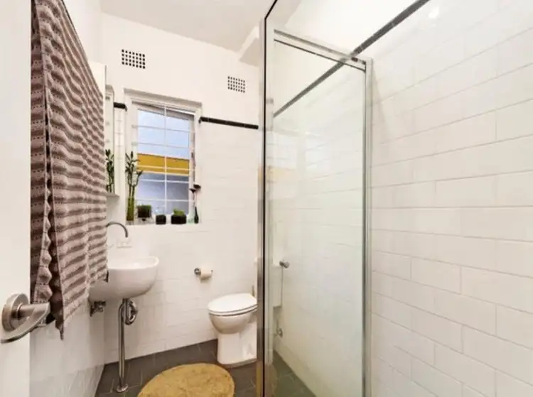 Fifth view of Homely apartment listing, 4/178 Glenmore Road, Paddington NSW 2021