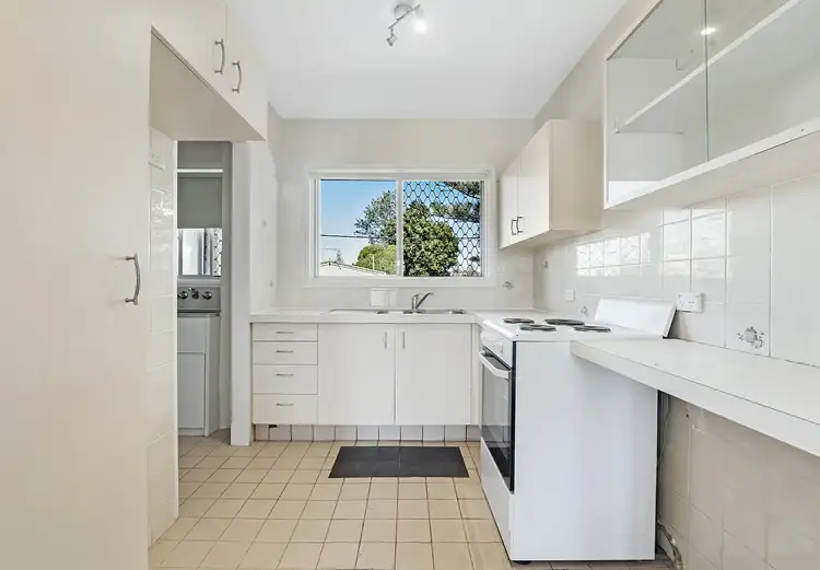 Sixth view of Homely apartment listing, Unit 9/9 Holborow Close, Surfers Paradise QLD 4217