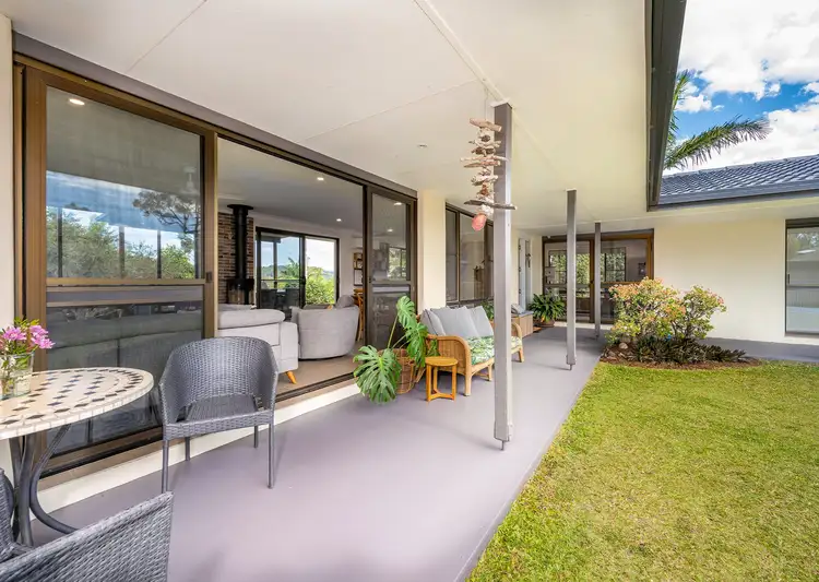 Fifth view of Homely house listing, 10 Woggoon Terrace, Ocean Shores NSW 2483