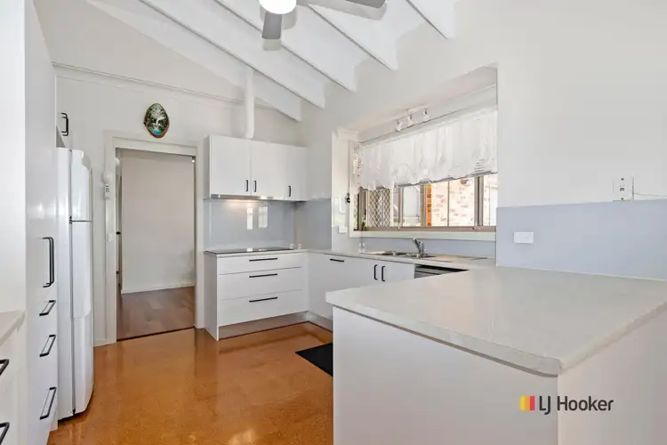 Fifth view of Homely house listing, 9 Johnson Place, Surf Beach NSW 2536