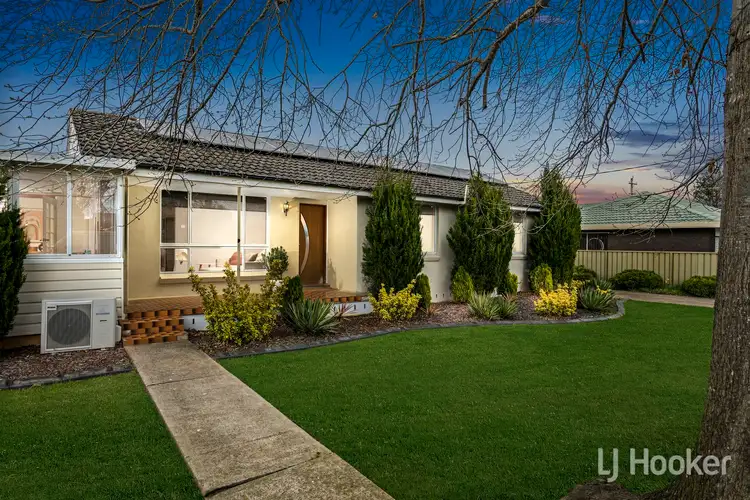 12 Gordon Street, Thirlmere NSW 2572