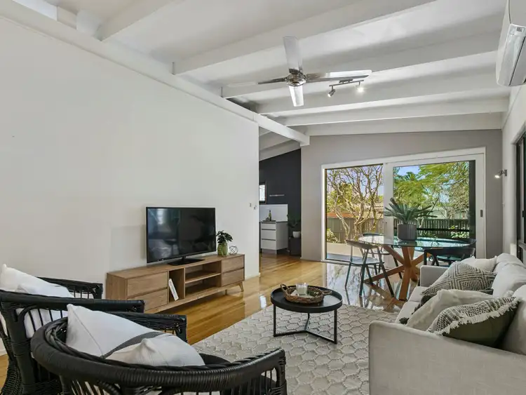 7 Tamarind Street, Holloways Beach QLD 4878