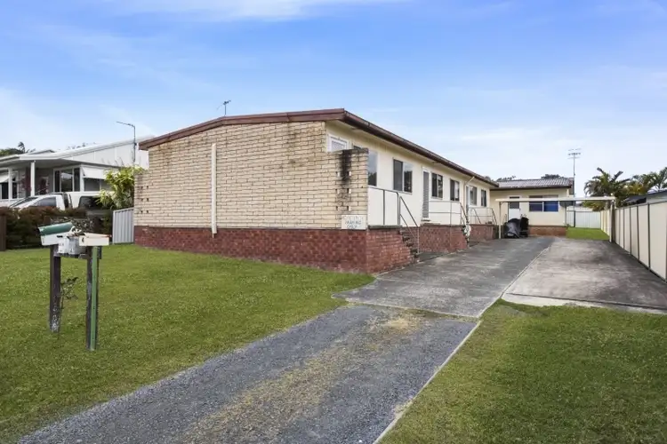 Second view of Homely block of units listing, 5 Third Avenue, Toukley NSW 2263
