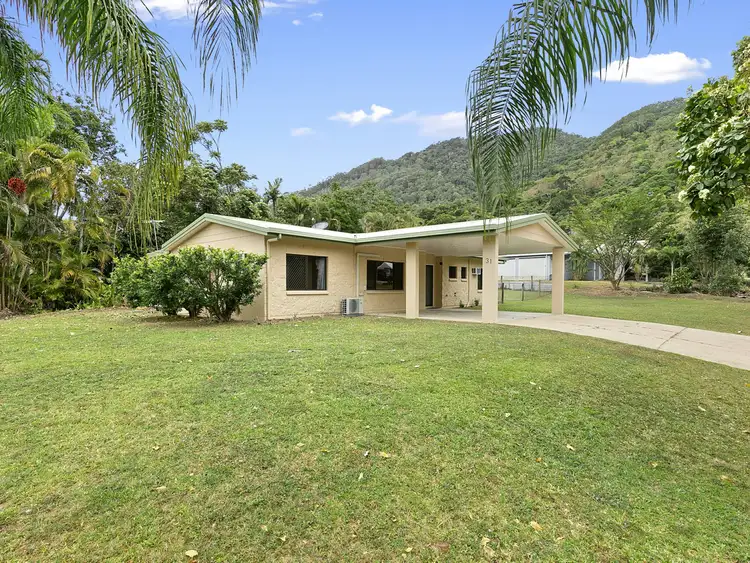 31 McFarlane Drive, Kanimbla QLD 4870