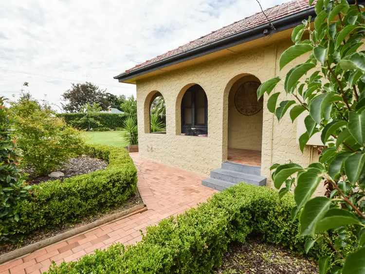23 Elizabeth Street, Young NSW 2594
