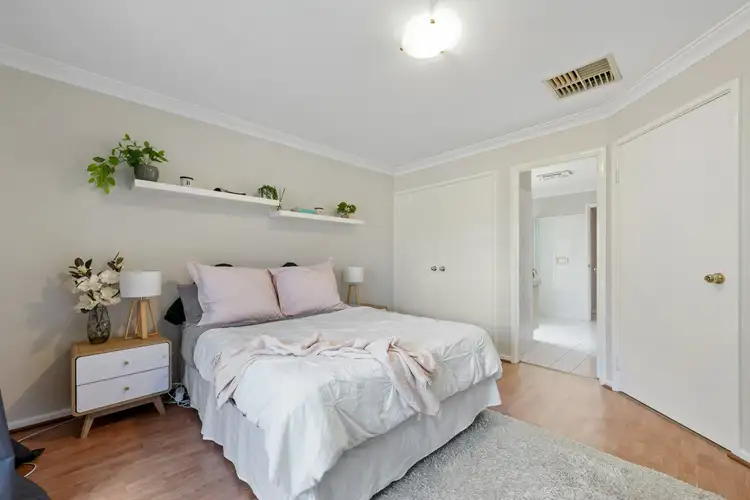 Fifth view of Homely house listing, 4 Itea Place, South Lake WA 6164