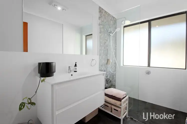 Fifth view of Homely unit listing, 1A Crampton Avenue, Usher WA 6230