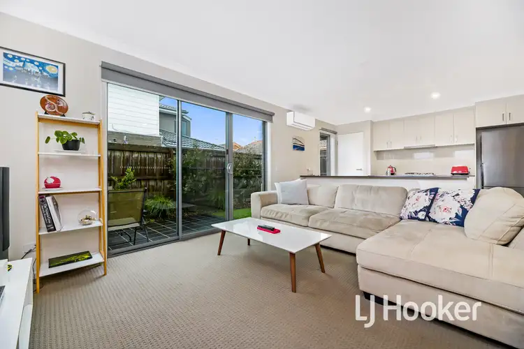 Fourth view of Homely townhouse listing, 6 Nemo Street, Pakenham VIC 3810