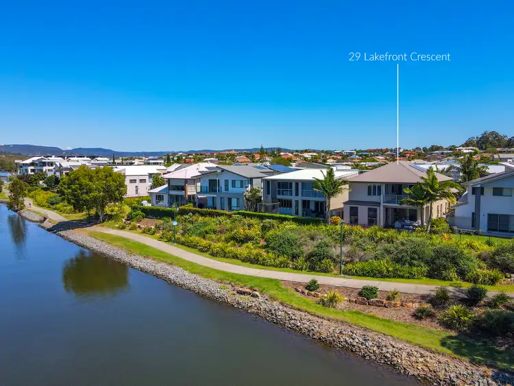 29 Lakefront Crescent, Varsity Lakes QLD 4227