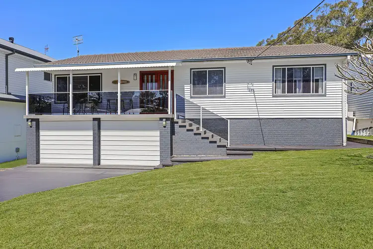 7 Guyagal Street, Bateau Bay NSW 2261