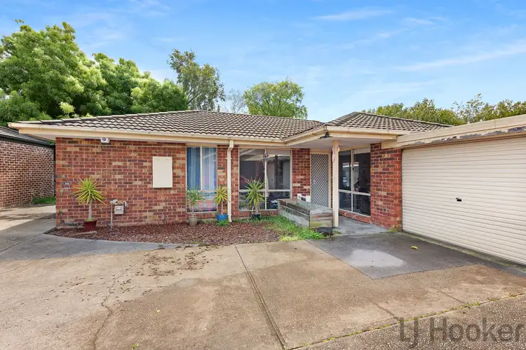 2/2 Bluegum Court, Narre Warren VIC 3805