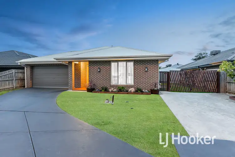 6 Clare Court, Garfield VIC 3814
