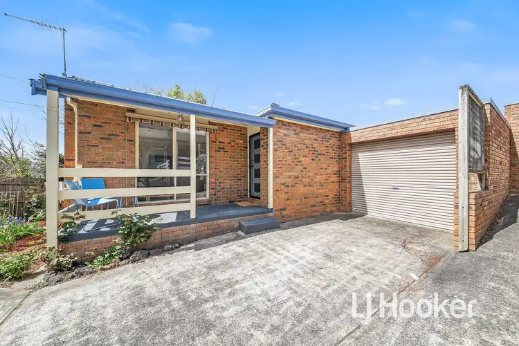 Main view of Homely unit listing, 3/5 Camley Court, Berwick VIC 3806