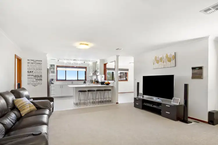 Sixth view of Homely house listing, 9 Maclagan Street, Isaacs ACT 2607