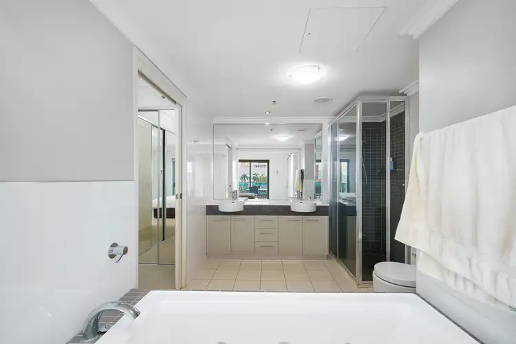 Fifth view of Homely unit listing, 405/102 Esplanade, Darwin City NT 800
