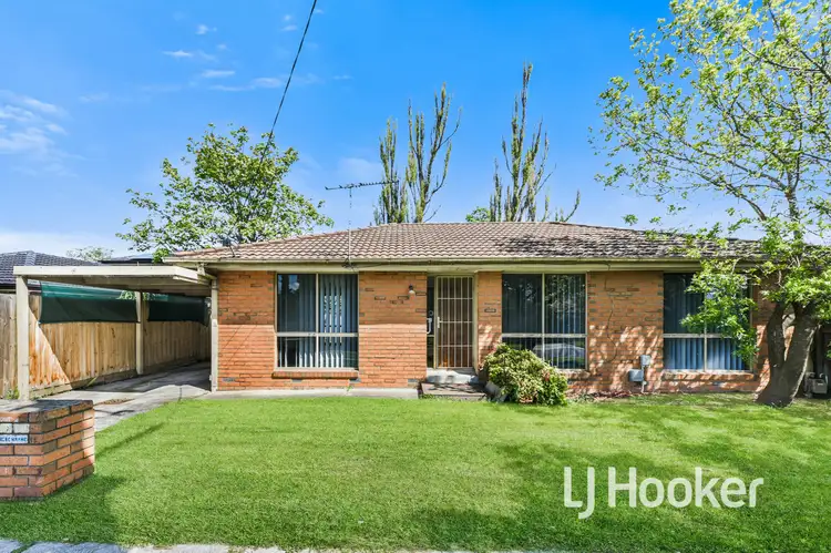 Main view of Homely unit listing, 2/20 Cochrane Street, Cranbourne VIC 3977